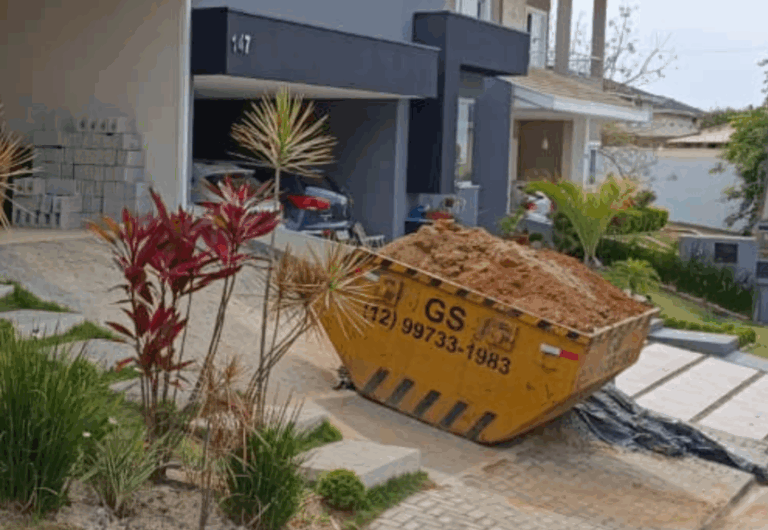 Caçamba de entulho da GS Caçambas – atendimento no Parque Califórnia, em Jacareí